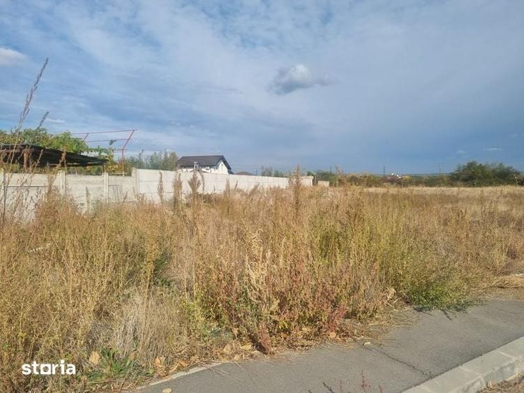 Teren de 1600 mp, în Bariera Vâlcii
