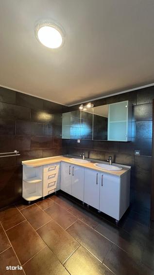 Casă cu 5 camere cu Teren 451 Mp în Pod