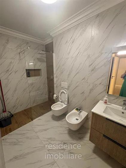 Apartament cu 3 camere semidecomandat în Iris