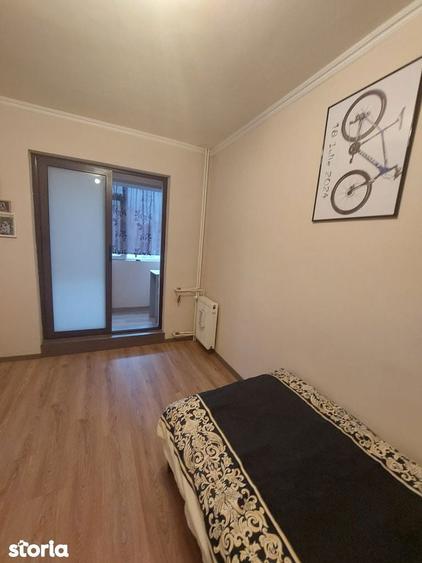 Apartament cu 3 camere decomandat în Decebal