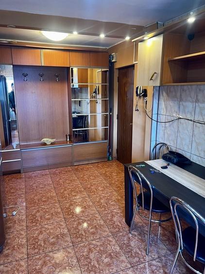 Apartament cu 3 camere decomandat în Militari