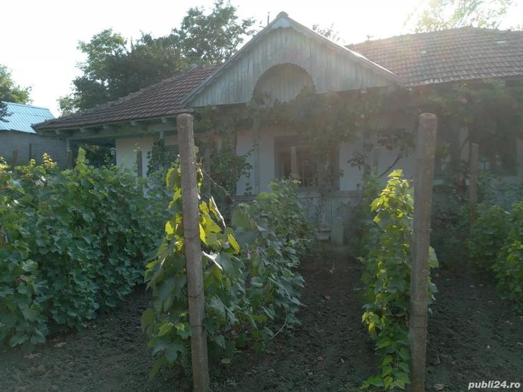Casă cu 3 camere în Rebricea