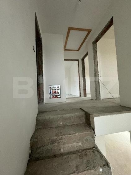 Casă individuală cu 4 camere cu Teren 300 Mp în Central