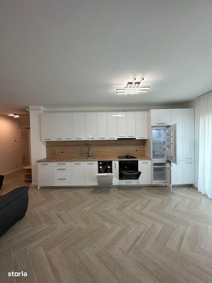 Apartament cu 3 camere în Botizului