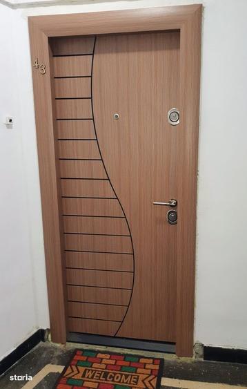 Apartament cu 2 camere decomandat în Romană