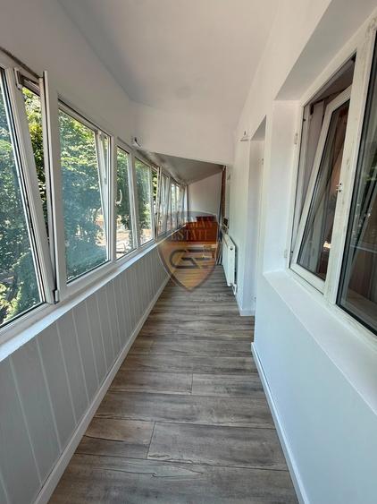 Apartament cu 3 camere decomandat, mobilat în Tomis II
