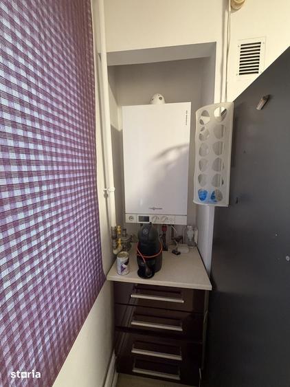 Apartament cu 3 camere decomandat în Berceni