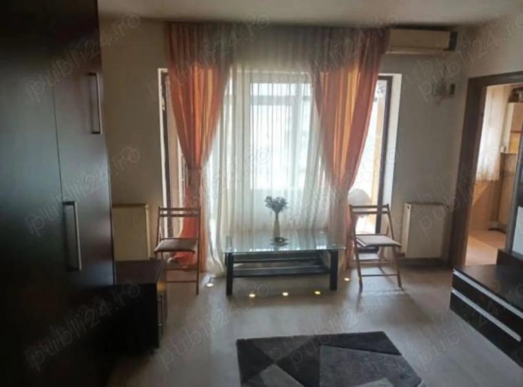 Garsonieră decomandată în Eremia