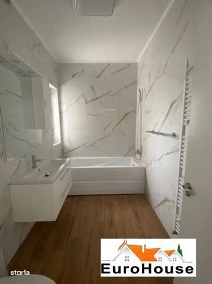 Casă cu 4 camere în Cetate