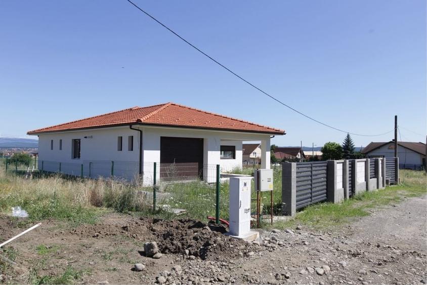Casă cu 4 camere în Central