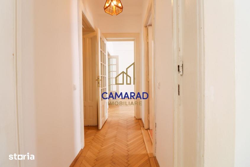 Apartament cu 3 camere în Victoriei