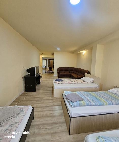 Apartament cu 4 camere decomandat în Central