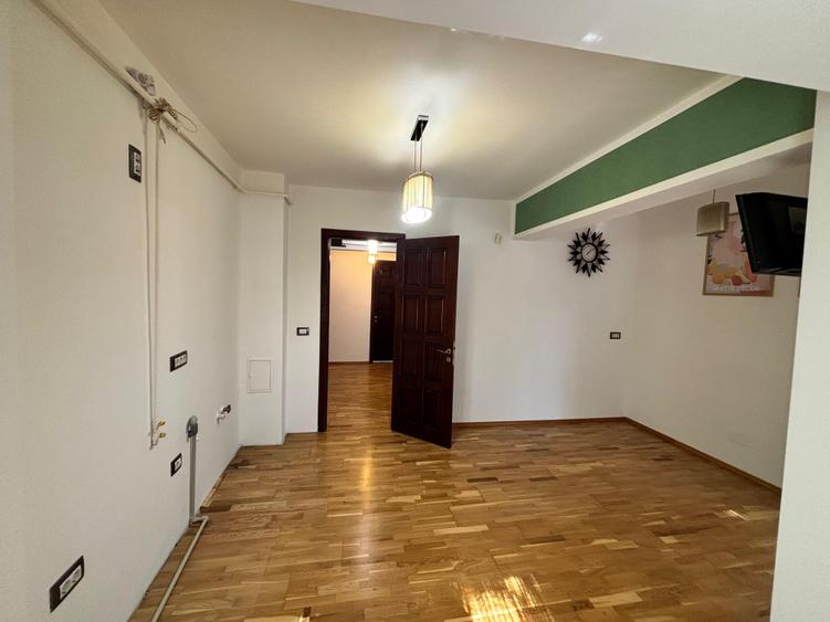 Apartament cu 3 camere decomandat în Cartierul Traian