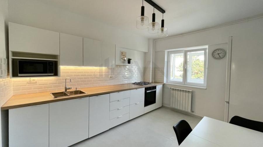 Apartament cu 2 camere decomandat, mobilat în Dorobanți
