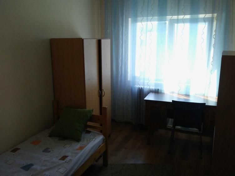 inchiriez ap. 3 cam. decomandat manastur 450 euro - 2