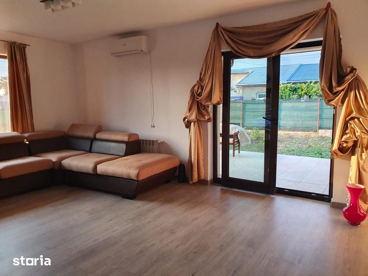 Casă cu 5 camere cu Teren 670 Mp în Mihai Eminescu