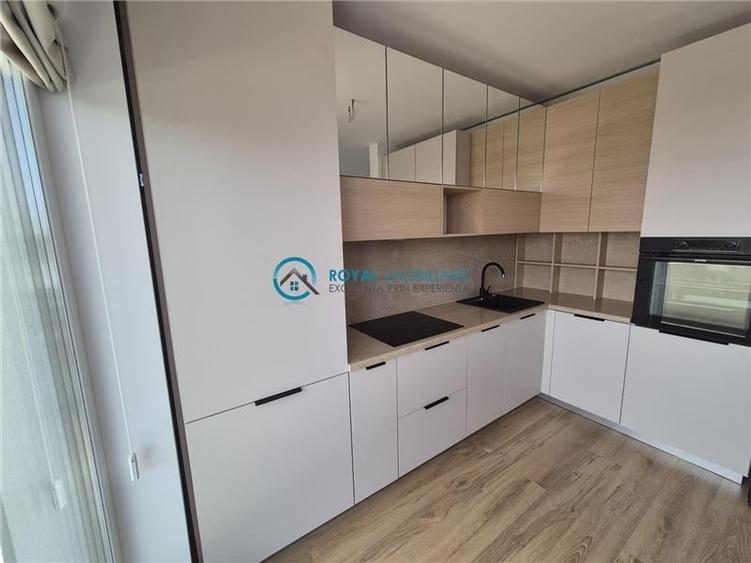 Apartament cu 3 camere decomandat, mobilat în Cantacuzino