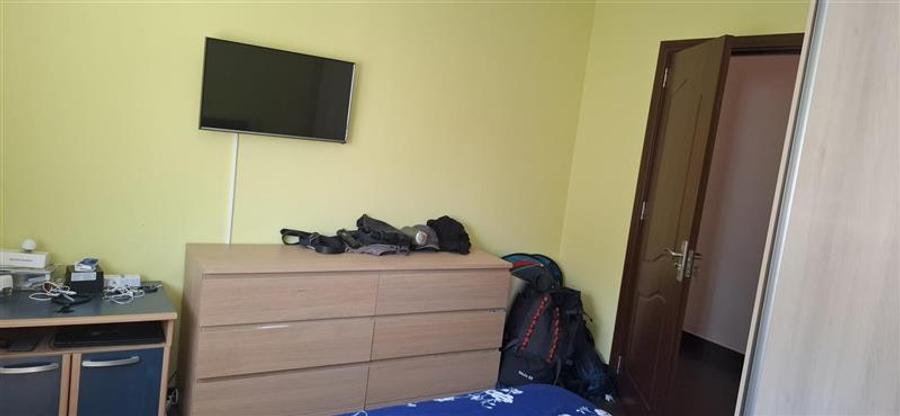 Apartament cu 2 camere decomandat în Tei