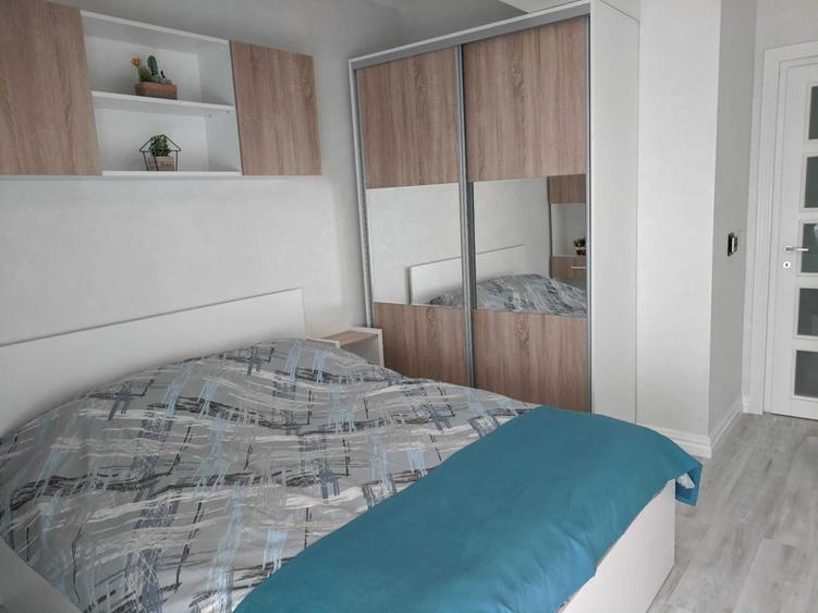 Apartament cu 2 camere decomandat în Cârlig