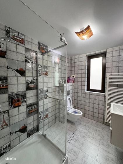 Casă cu 4 camere cu Teren 526 Mp în Central
