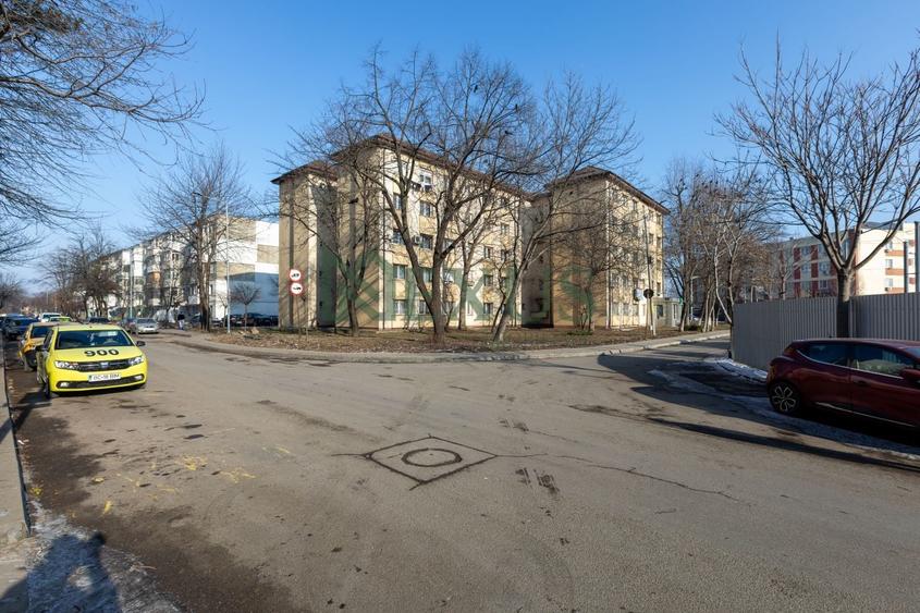 Apartament cu 2 camere semidecomandat în Milcov