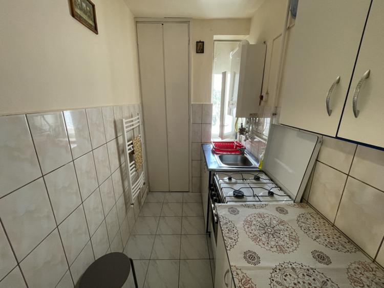 Apartament cu 2 camere nedecomandat în Cedonia
