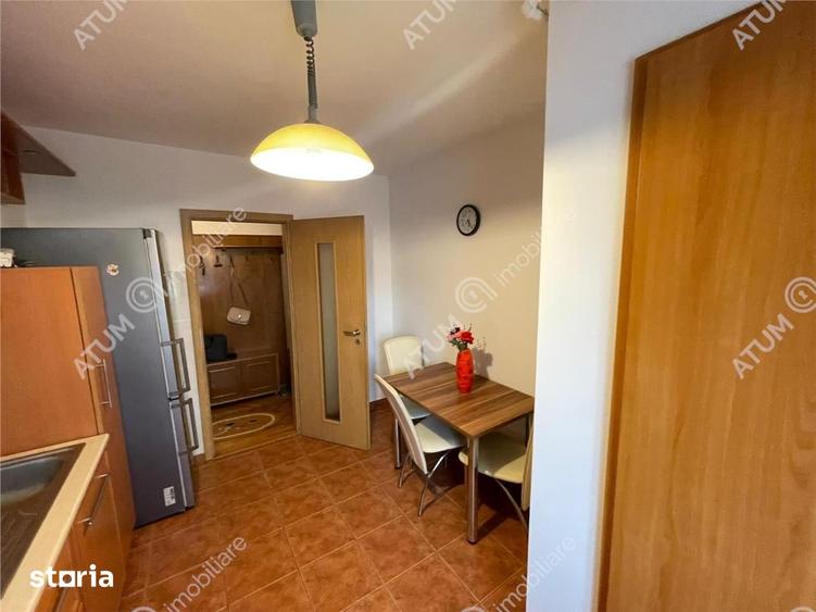 Apartament cu 4 camere decomandat, mobilat în Ștrand