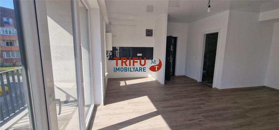 Garsonieră decomandată în Tolstoi