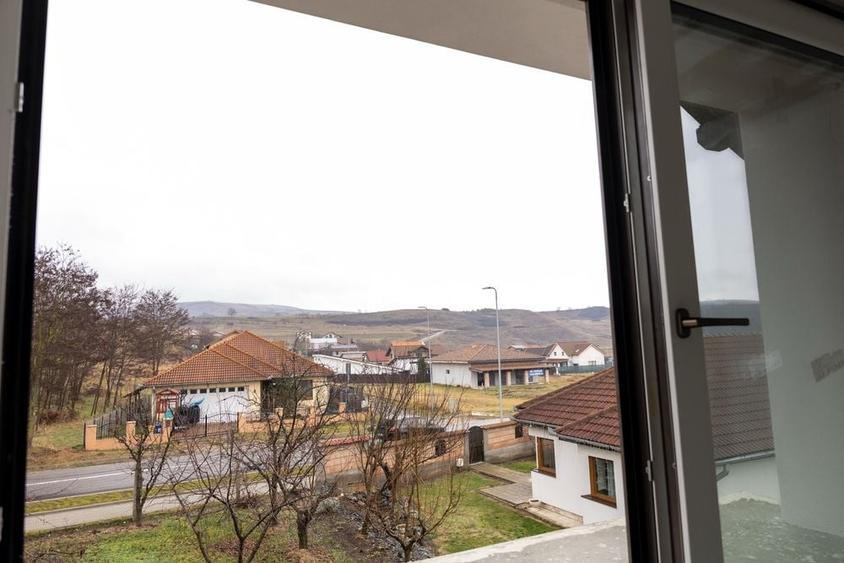 Casă cu 4 camere în Ciugud