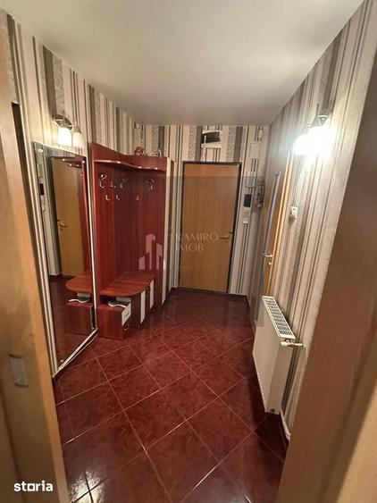 Apartament cu 4 camere decomandat în Titan