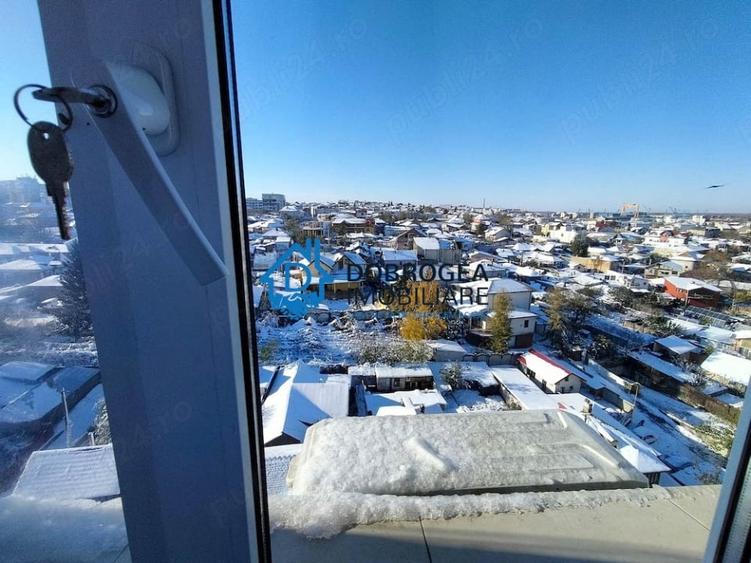 Apartament cu 3 camere decomandat, mobilat în Central
