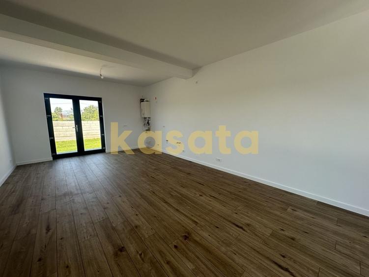 Casă individuală cu 4 camere cu Canalizare în Domnești