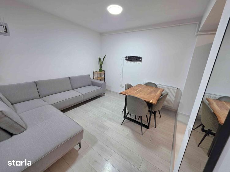 Apartament cu 3 camere în Tractorul