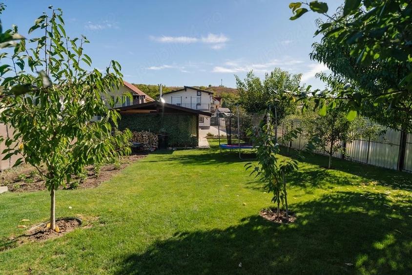 Casă cu Teren 600 Mp în Borhanci