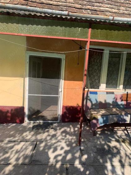 Persoana fizica vand casa la tara - 9