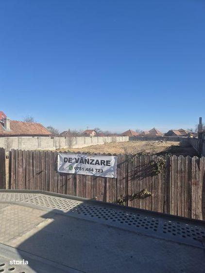 Teren de 1100 mp, în Central