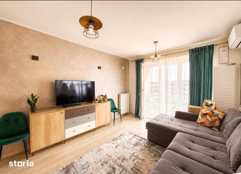 Apartament cu 3 camere decomandat în Tractorul
