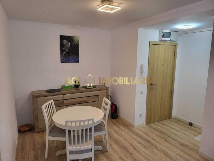 Apartament cu 2 camere decomandat, mobilat în Costin Georgian