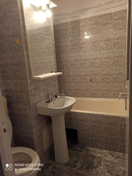 Garsonieră decomandată în Iara