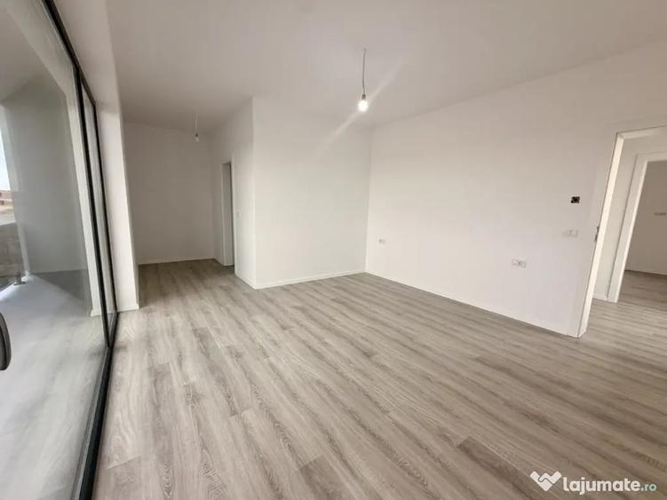 Casă cu 4 camere cu Teren 610 Mp în Giarmata