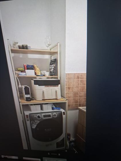 Garsonieră decomandată în Far