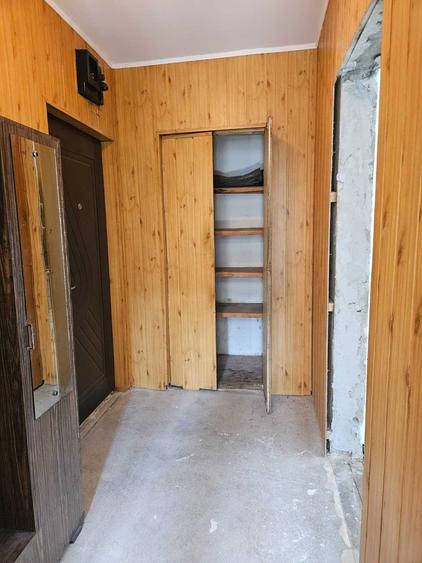 Apartament cu 2 camere decomandat în Craiovei