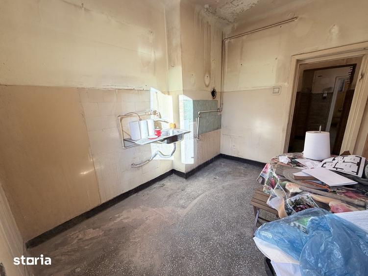 Apartament cu 2 camere decomandat în Piața Armatei