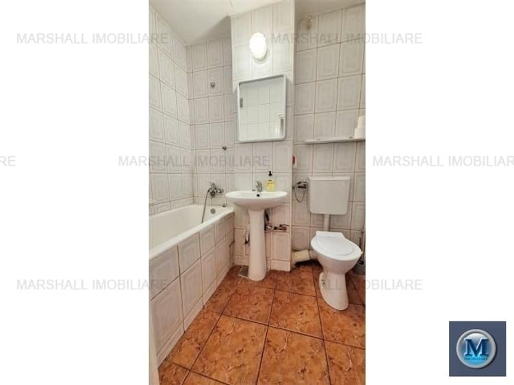 Apartament cu 4 camere decomandat, mobilat în Sud