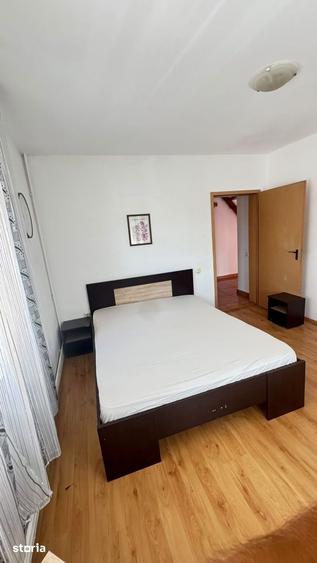 Apartament cu 4 camere în Cetate