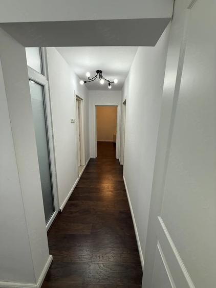 Apartament cu 2 camere decomandat în Baba Novac
