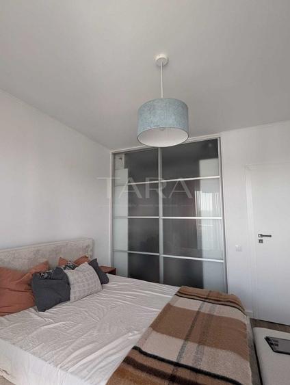 Apartament cu 2 camere semidecomandat, mobilat în Mărăști