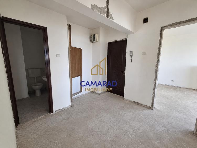 Apartament cu 4 camere decomandat în Pantelimon