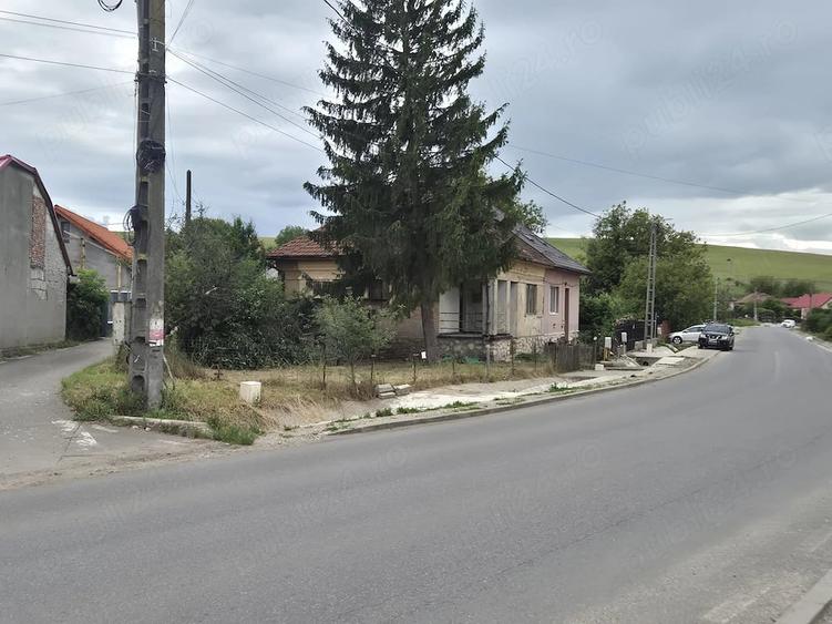 Casă cu Teren 365 Mp în Aghireșu