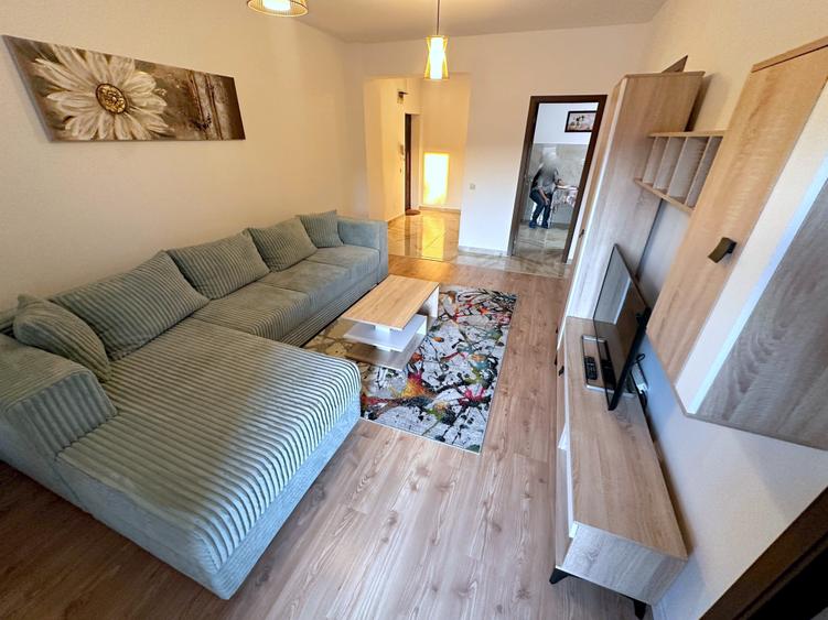 Apartament cu 2 camere semidecomandat în Central
